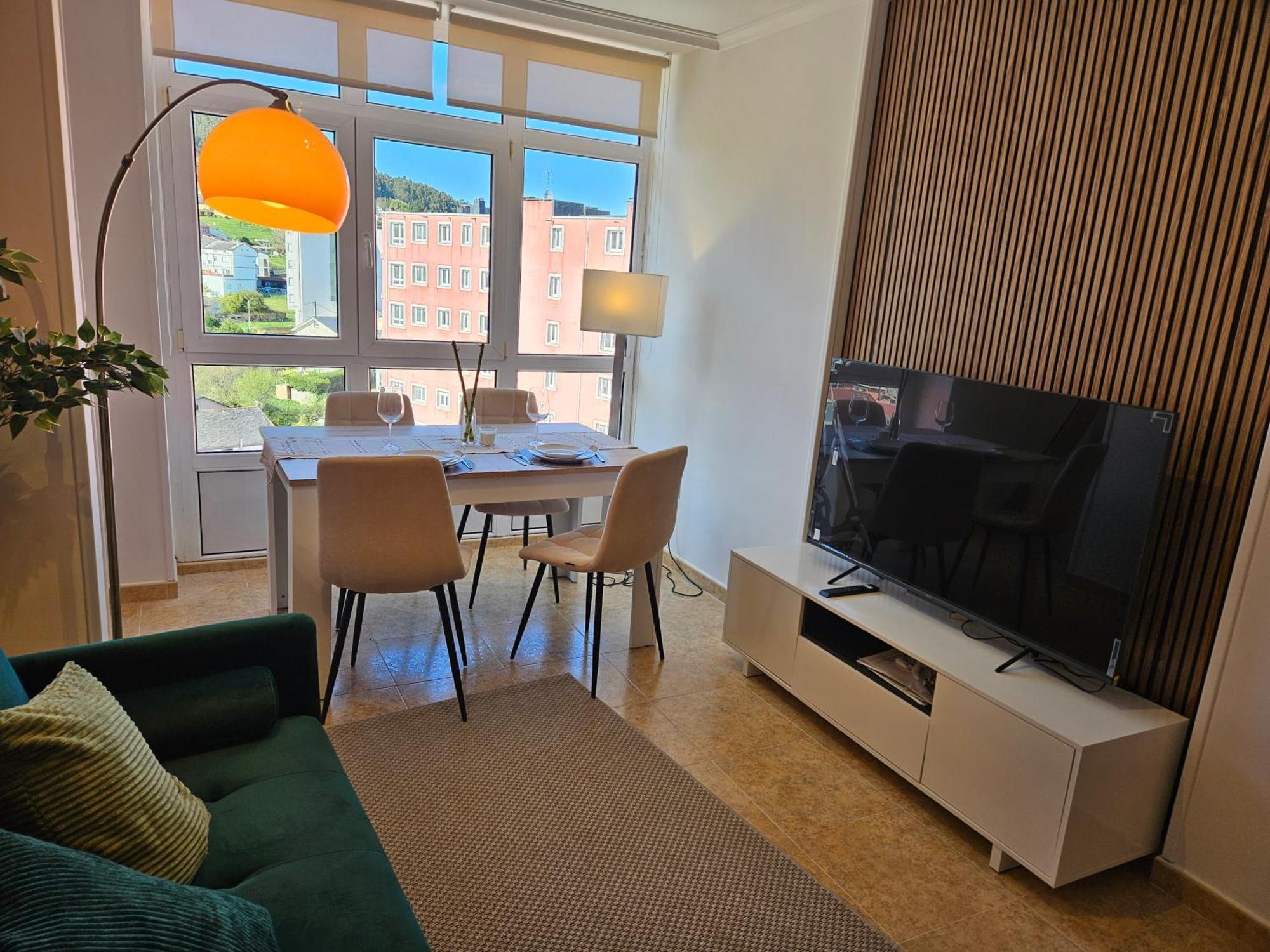 Los Castelos By Urraca Suites Viveiro Luaran gambar